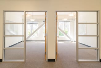 791 Middlefield Rd, Redwood City, CA for lease Building Photo- Image 2 of 5