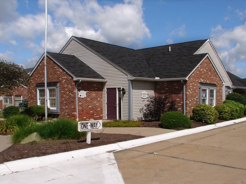 4466 Darrow Rd, Stow, OH 44224