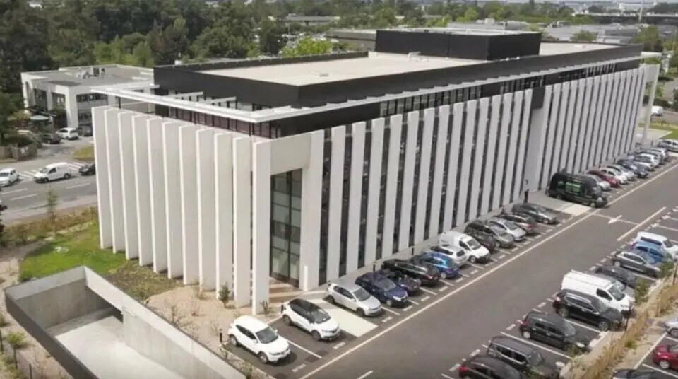 Office in Mérignac for lease Building Photo- Image 1 of 13