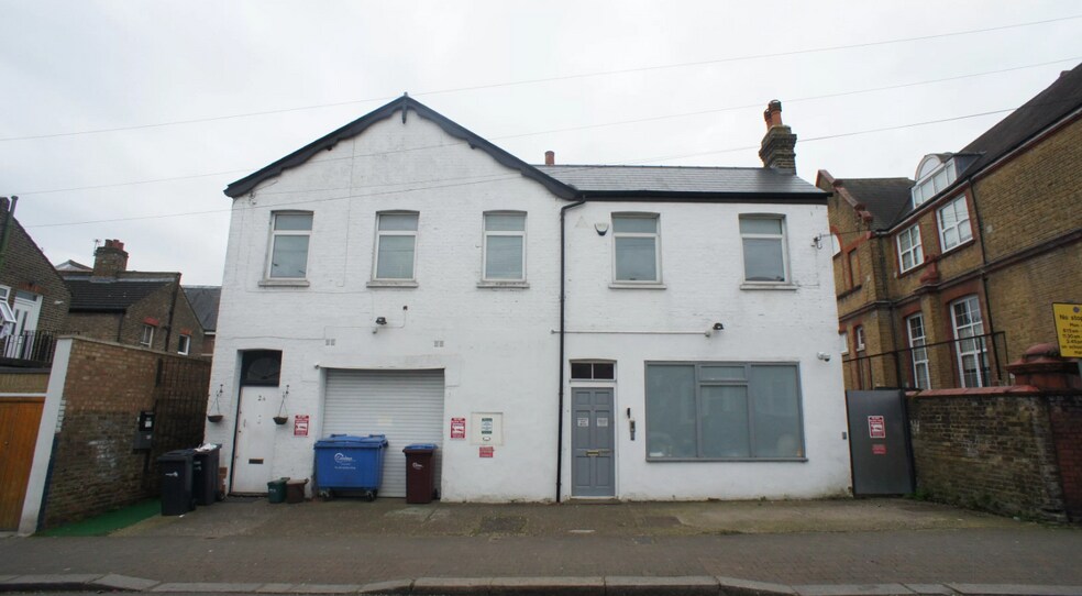 2 Trinity St, Enfield, EN2 6NS Industrial for Lease