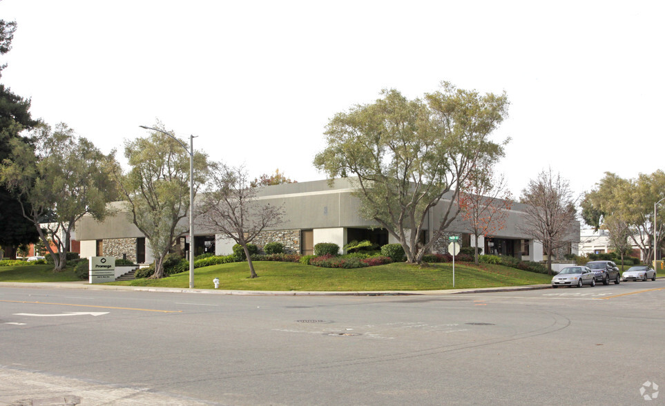 645 N Mary Ave, Sunnyvale, CA for lease - Primary Photo - Image 1 of 4