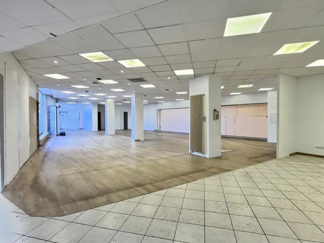 Retail in Forbach for lease Interior Photo- Image 1 of 13
