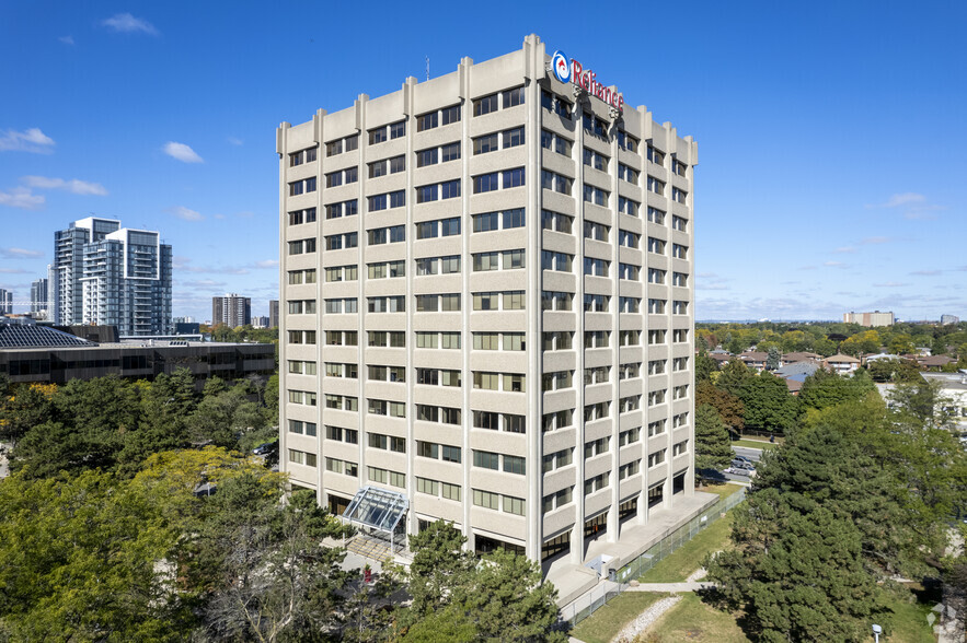 2 Lansing Sq, Toronto, ON for lease - Primary Photo - Image 1 of 5