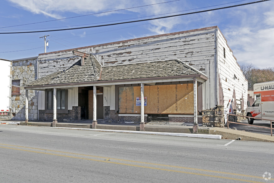 126 S Main St, Decatur, AR for sale - Primary Photo - Image 1 of 1