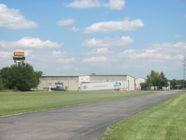 3727 Division St, Morris, IL for sale - Building Photo - Image 1 of 1