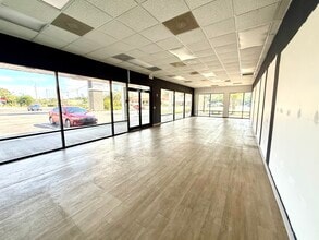 1403 Dunn Ave, Jacksonville, FL for lease Interior Photo- Image 2 of 4