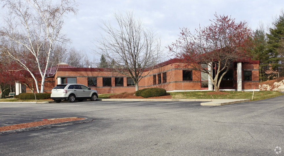 200 Technology Dr, Hooksett, NH for sale - Primary Photo - Image 1 of 1