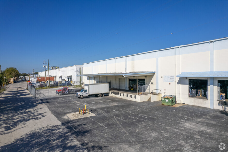 5520 E Giddens Ave, Tampa, FL for lease - Building Photo - Image 3 of 5