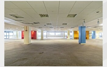 1A Elthorne Rd, London for lease Interior Photo- Image 1 of 4