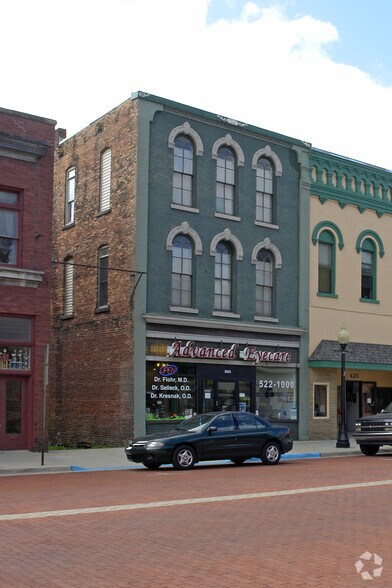 423 W Main St, Ionia, MI for sale - Primary Photo - Image 1 of 1