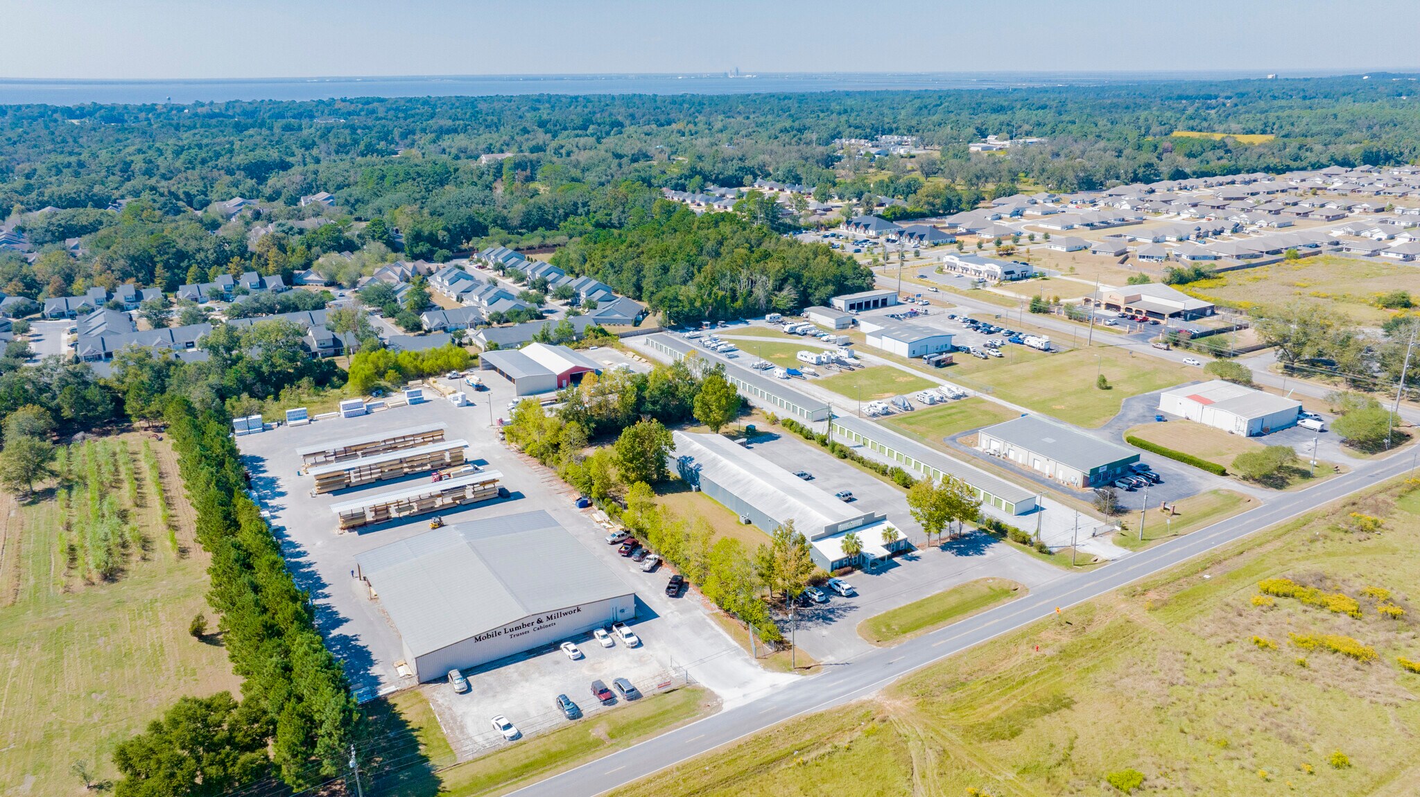 25883 Friendship Rd, Daphne, AL 36526 13,420 SF Partial Furnished Off/Warehouse