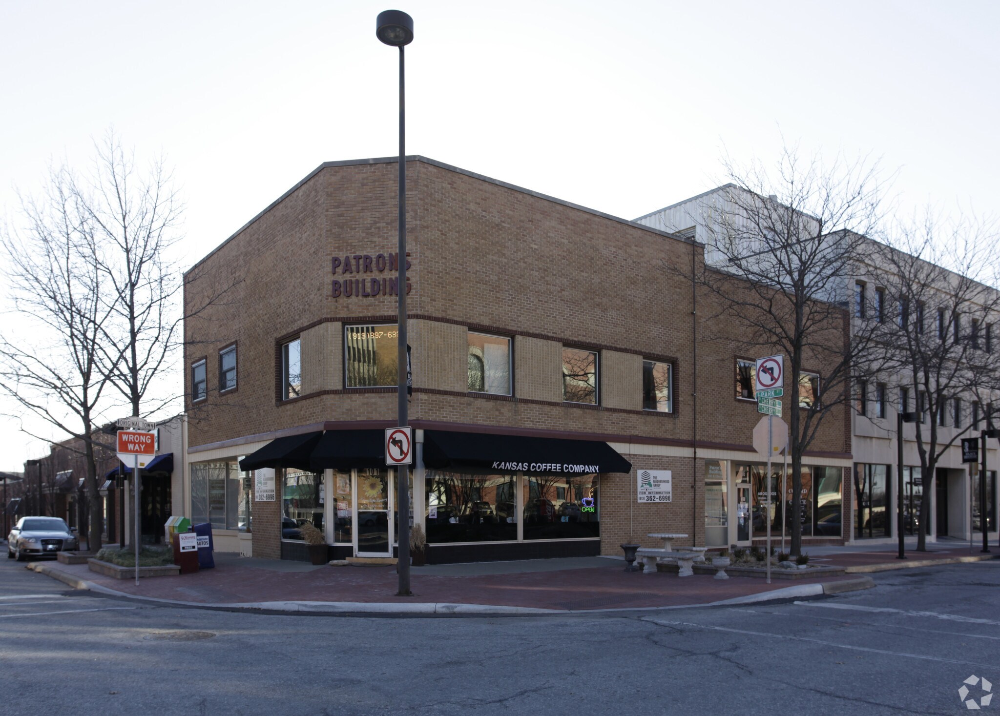 Office in Olathe, KS for sale Primary Photo- Image 1 of 1