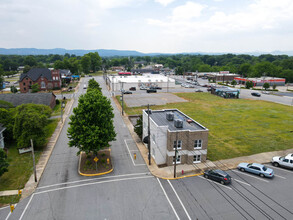 214 Main Avenue Dr, Taylorsville, NC for lease Building Photo- Image 2 of 13