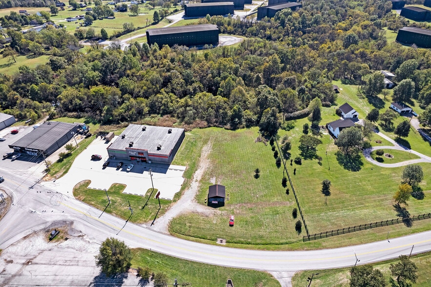 4983 KY-52, Loretto, KY for sale - Building Photo - Image 2 of 7