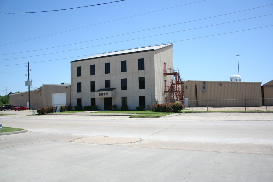 5007 E 3rd St, Katy, TX for lease - Building Photo - Image 1 of 3