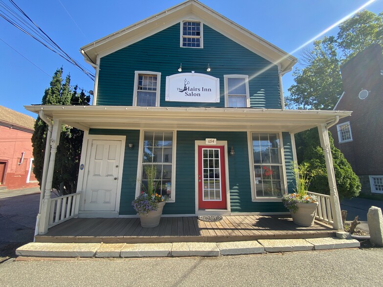 694 Main St, Plymouth, CT for lease - Building Photo - Image 1 of 14