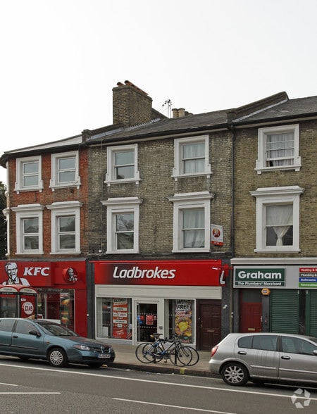 173 Uxbridge Rd, London for sale - Primary Photo - Image 1 of 2