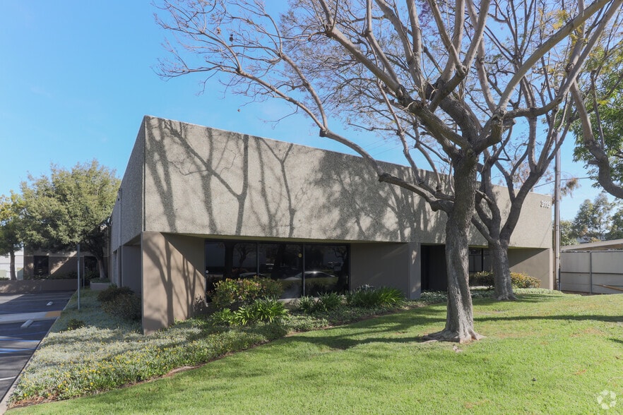 3115 Airway Ave, Costa Mesa, CA for lease - Building Photo - Image 3 of 9