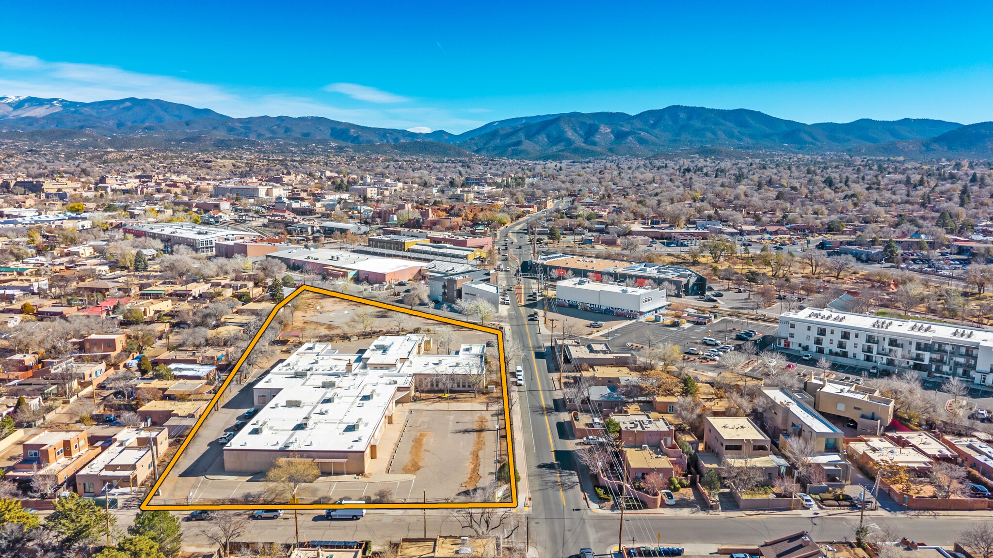 1625 Paseo de Peralta, Santa Fe, NM for sale Primary Photo- Image 1 of 10
