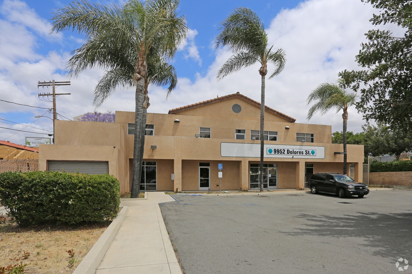 9952 Dolores St, Spring Valley, CA 91977