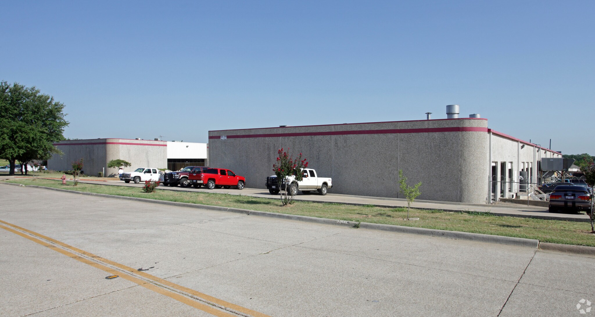 1201-1209 E Avenue J, Grand Prairie, TX for sale Primary Photo- Image 1 of 1