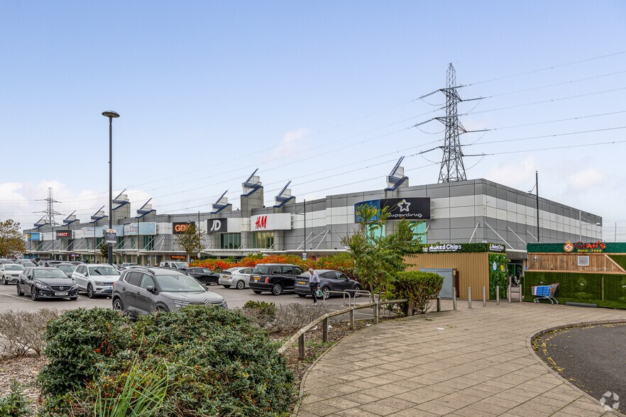 3 Armada Way, London for lease - Primary Photo - Image 1 of 4