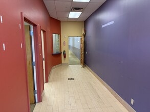 533-605 Montauk Hwy, Bay Shore, NY for lease Building Photo- Image 2 of 12