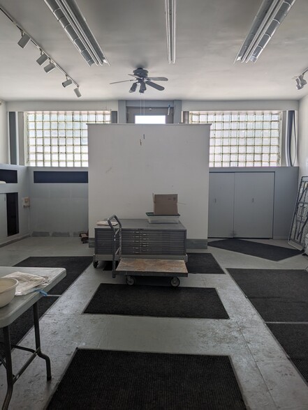 4052 N Western Ave, Chicago, IL for sale - Building Photo - Image 2 of 9