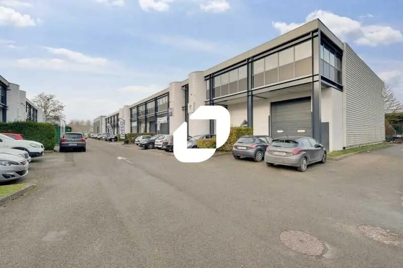 Location Local d'activités 382 m² à 1 146 m² - Photo 1