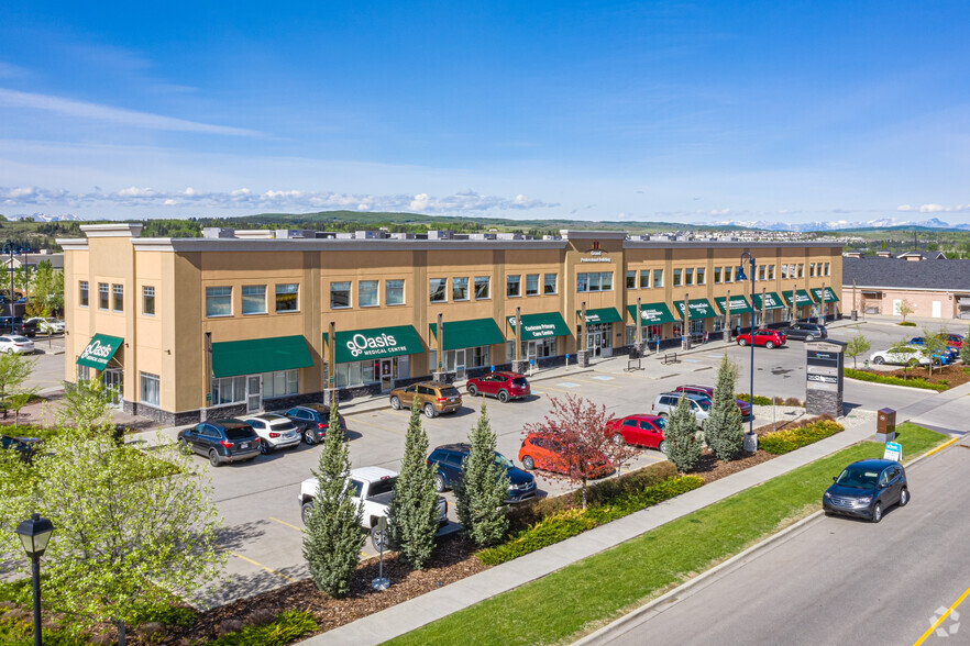 100 Grande Blvd, Cochrane, AB for lease - Building Photo - Image 1 of 15