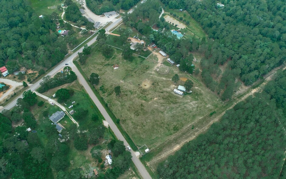 11173 Crockett Martin Rd, Conroe, TX for sale - Building Photo - Image 1 of 1