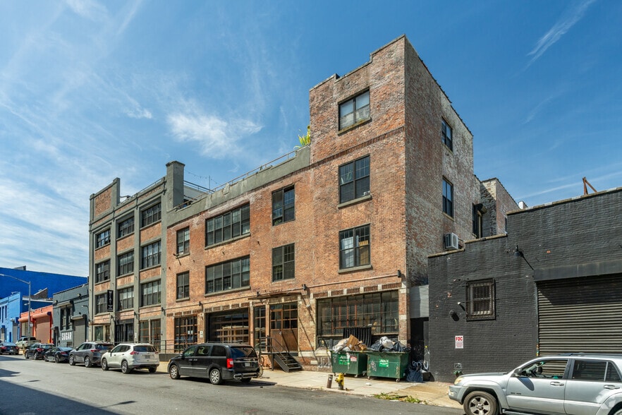 36 Waverly Ave, Brooklyn, NY for lease - Building Photo - Image 3 of 6