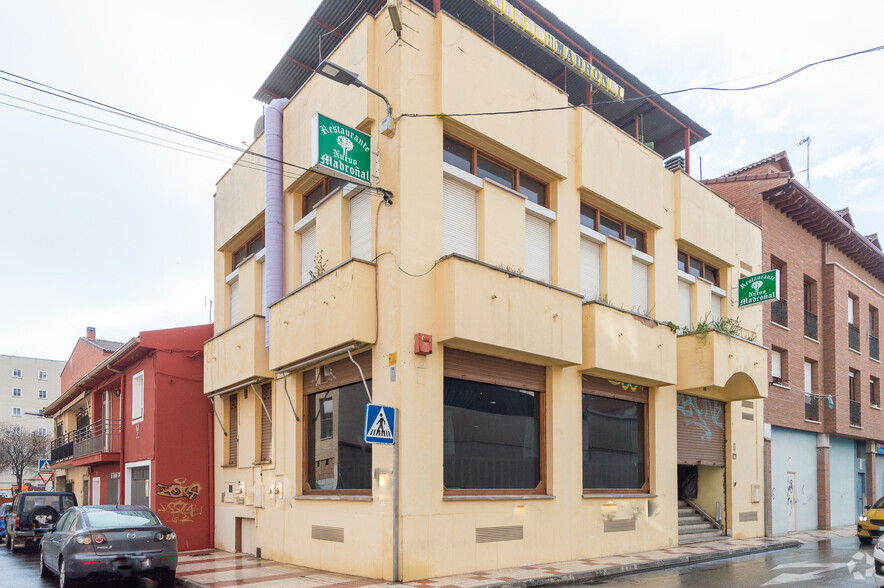 Calle Calvario, 6, Azuqueca de Henares, Guadalajara for sale - Primary Photo - Image 1 of 23