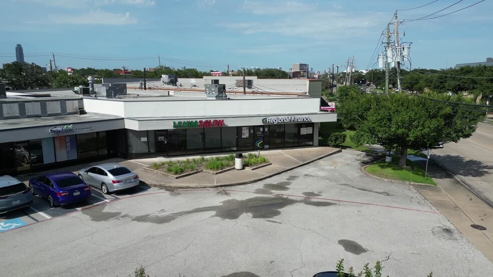 5313 Bellaire Blvd, Bellaire, TX for lease - Commercial Listing Video - Image 3 of 4