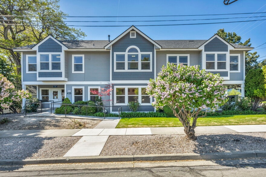 415 W Sophia St, Carson City, NV for lease - Building Photo - Image 1 of 17