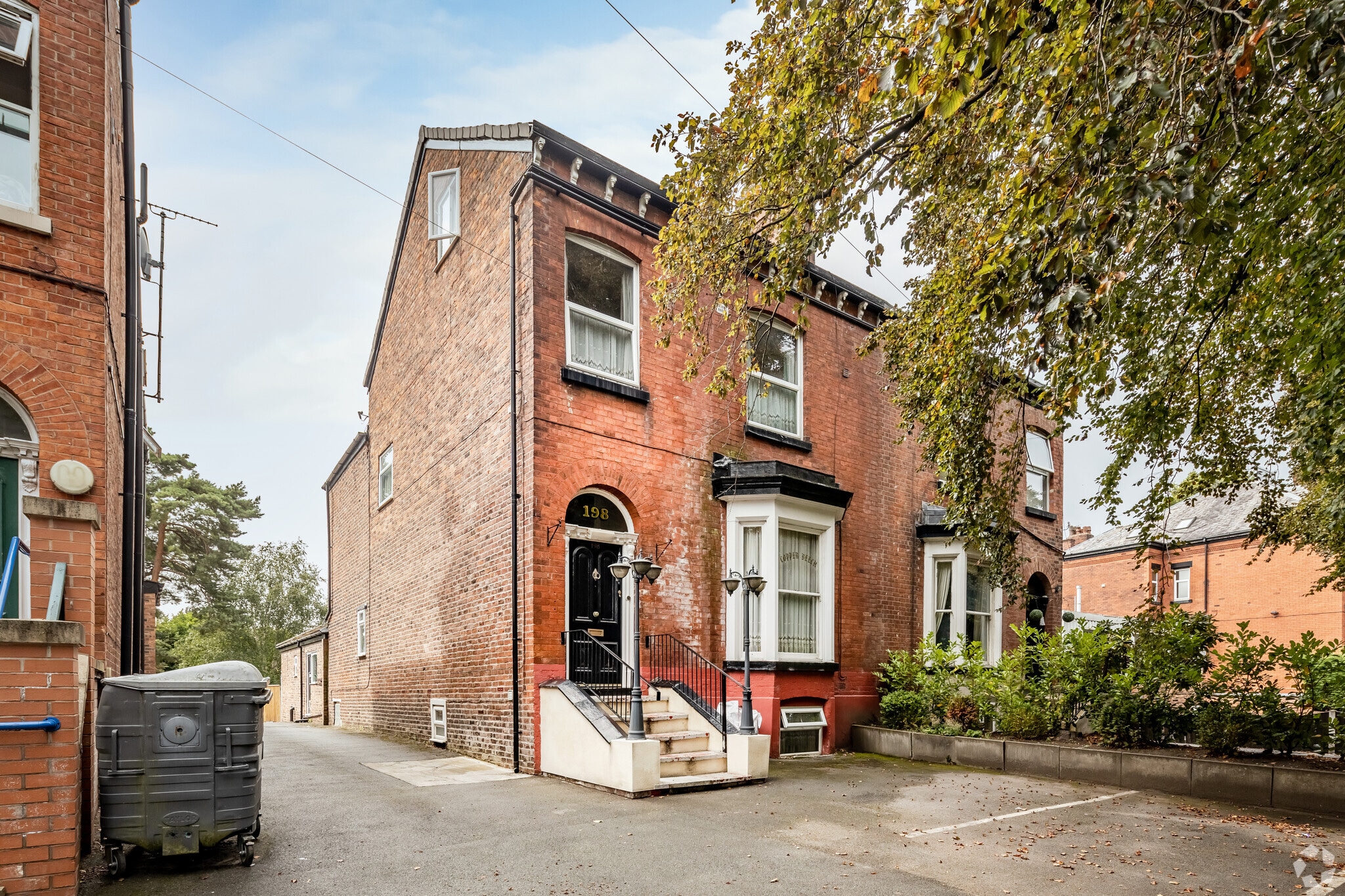 198 Buxton Rd, Stockport for sale Primary Photo- Image 1 of 1