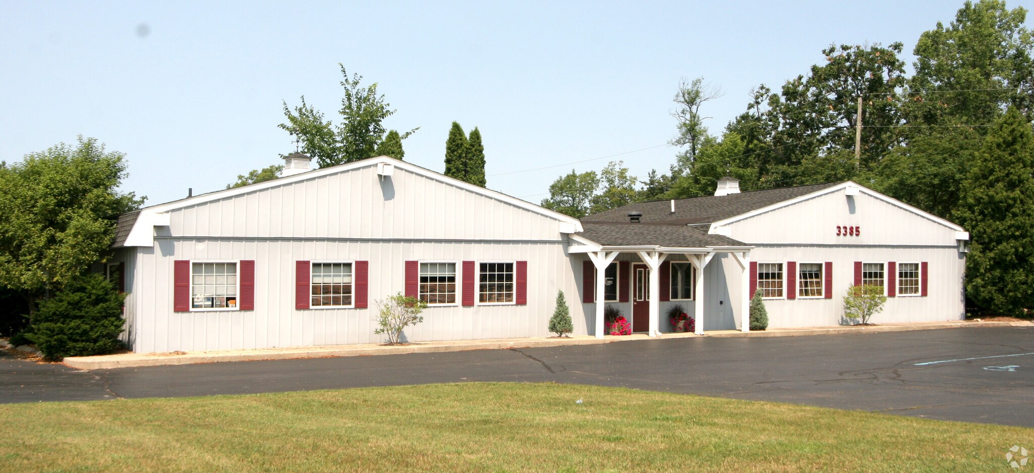 3385 Waldon Rd, Lake Orion, MI 48360 Office for Sale