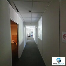 Office in Meylan for lease Interior Photo- Image 1 of 8