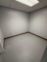 930 Lafayette Rd, Medina, OH for lease Interior Photo- Image 2 of 4