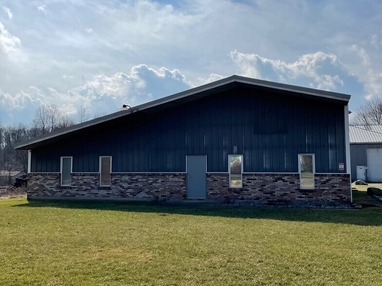 1038 Rutledge Rd, Transfer, PA 16154 Industrial for Sale