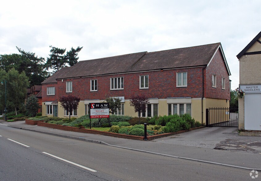 Guildford Rd, West End for lease - Building Photo - Image 2 of 4