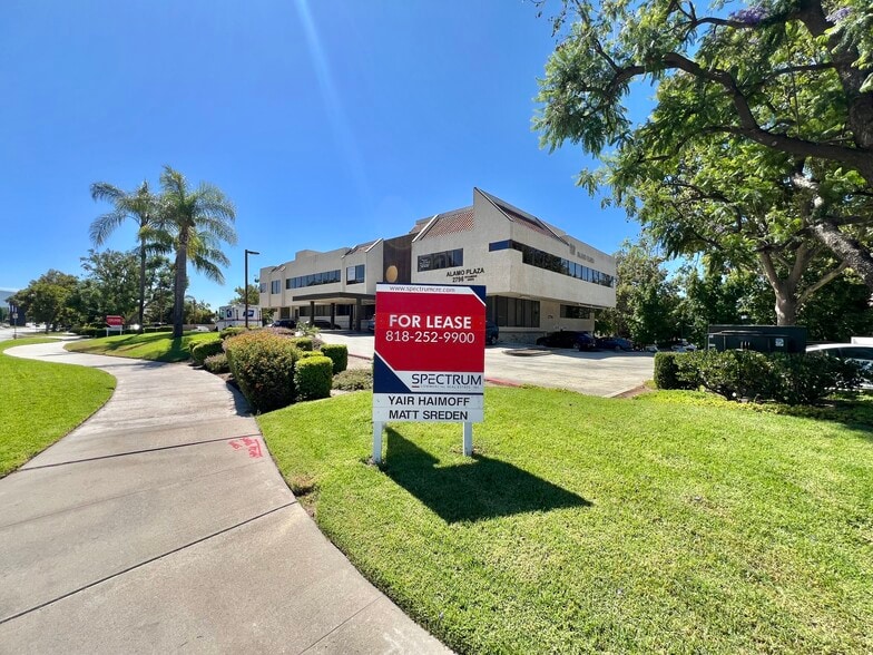 2796 Sycamore Dr, Simi Valley, CA for lease - Building Photo - Image 1 of 2