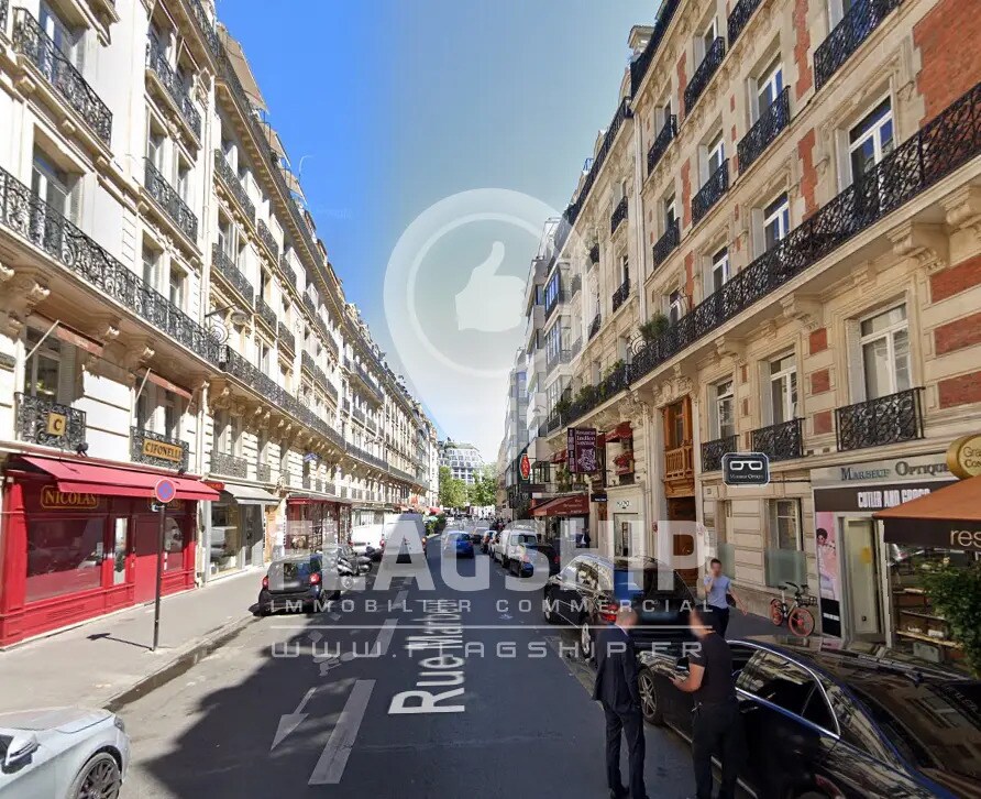 Retail in Paris for lease Building Photo- Image 1 of 3