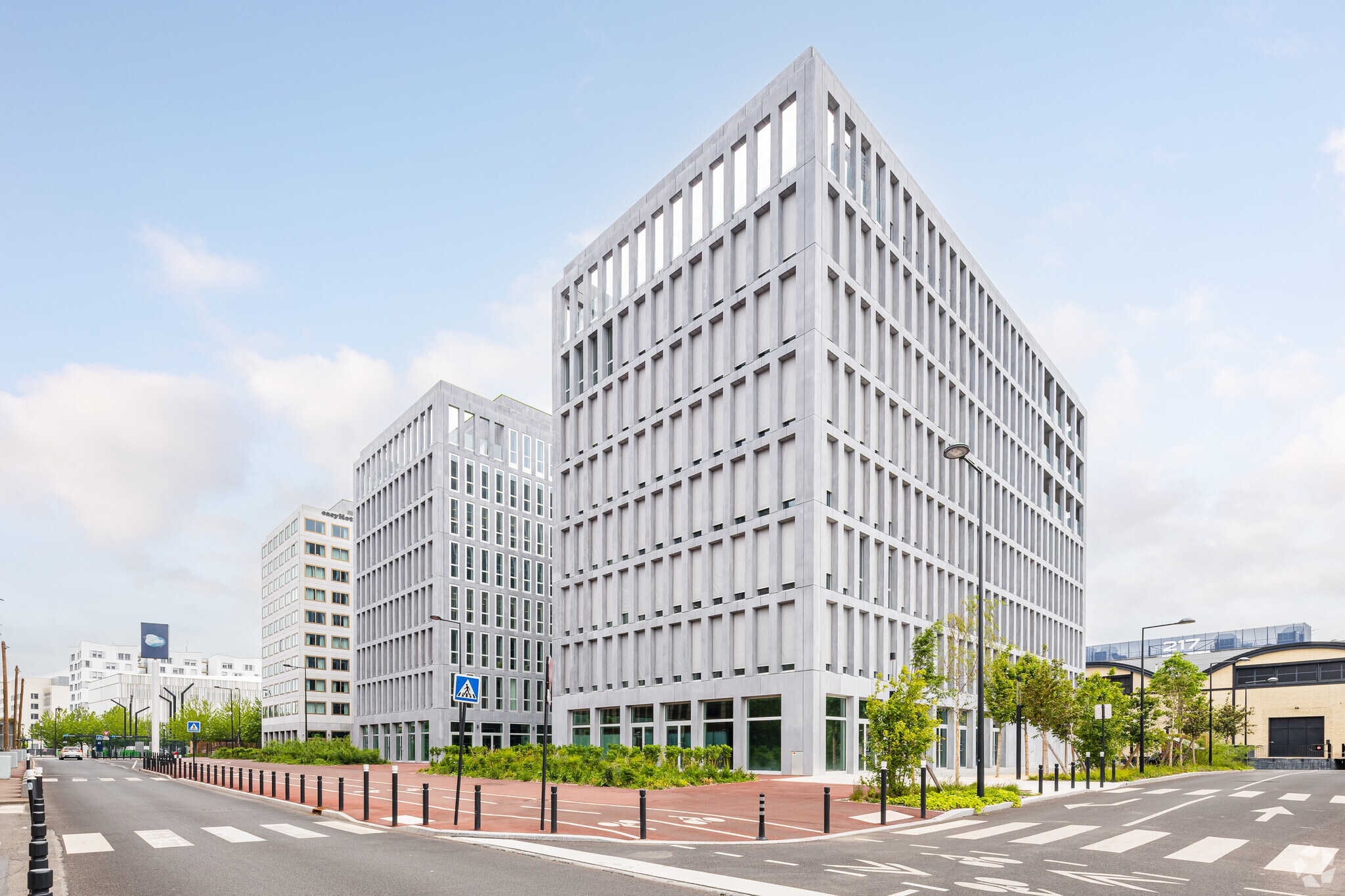 2 Rue Des Fillettes, Aubervilliers for lease Primary Photo- Image 1 of 6