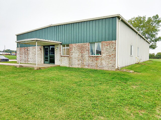 275 Apico Ave, Girard, KS for sale - Primary Photo - Image 1 of 1