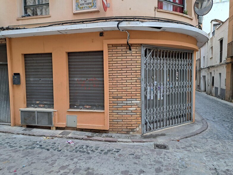 Retail in Alzira for lease - Building Photo - Image 1 of 10