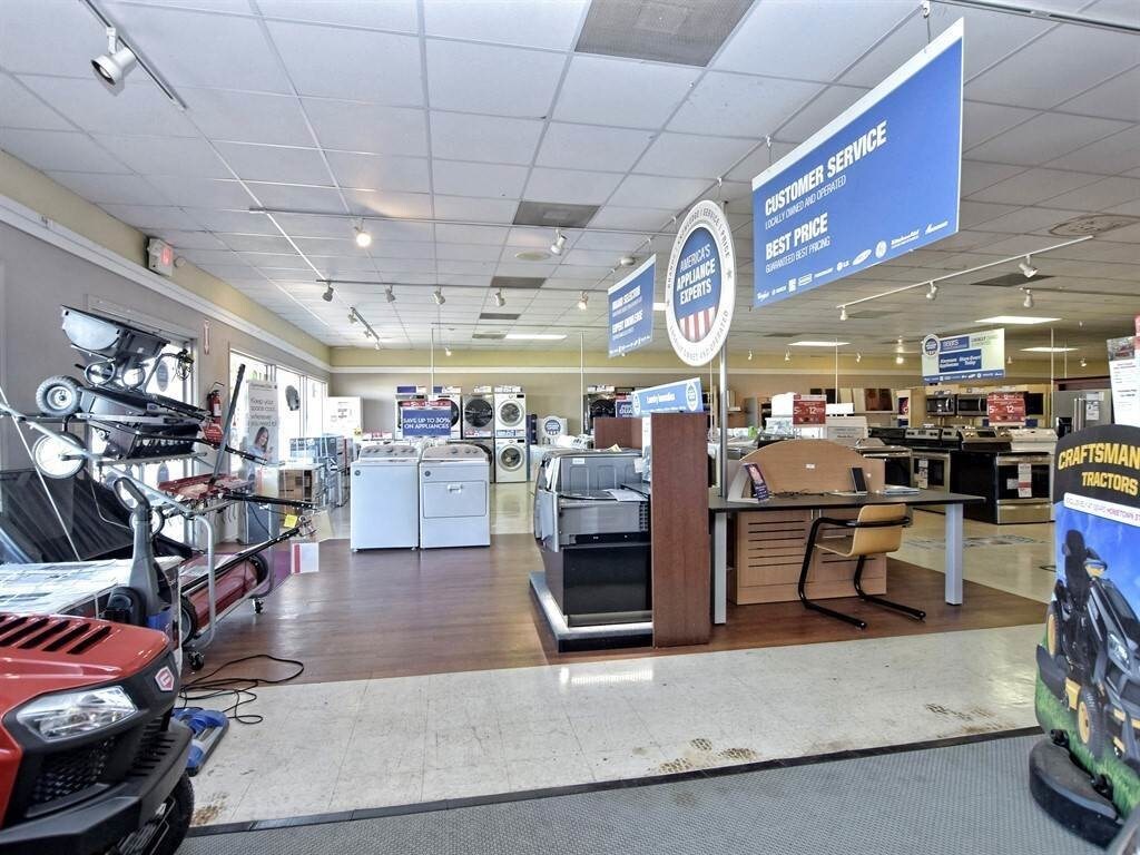 2603 N US Highway 281, Marble Falls, TX 78654 9000 SQFT Commercial