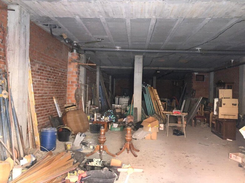 Retail in Ponferrada, León for sale - Building Photo - Image 2 of 6