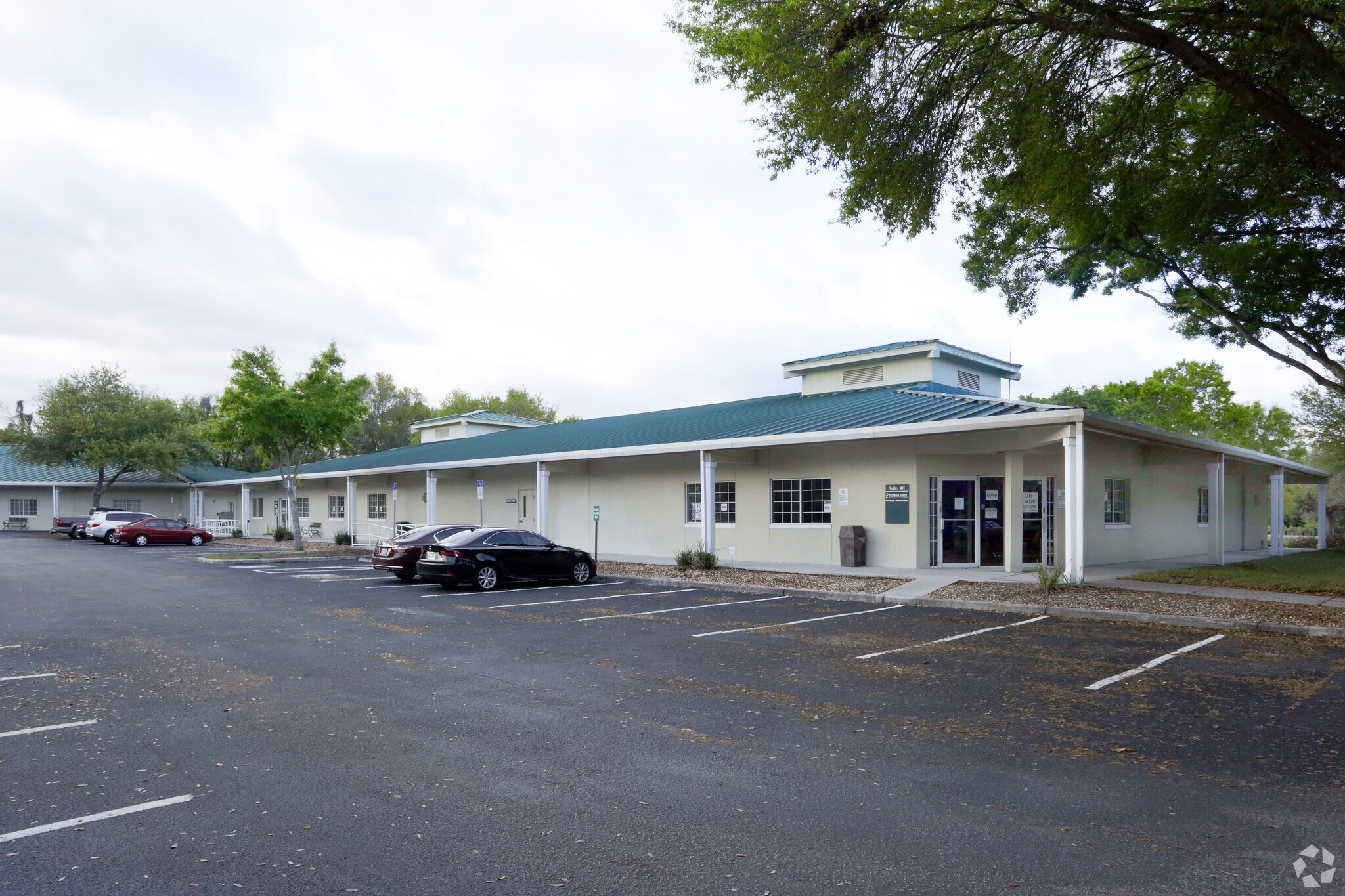 425427 S Parsons Ave, Brandon, FL 33511 Brandon Medical Plaza