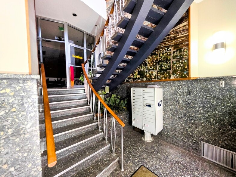 110 E 17th St, Cheyenne, WY for sale - Building Photo - Image 2 of 9